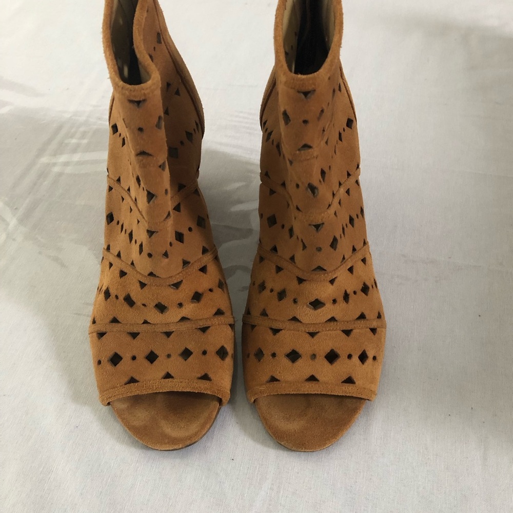 Michael Kors Tan Wedges with Suede Cutouts